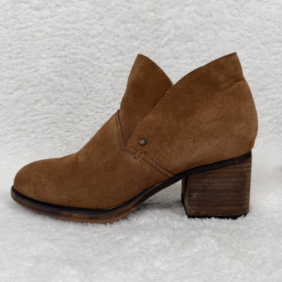 Bearpaw Women Brown Suede Cutout Block Heel Ankle Booties Size 10 - Picture 11 of 15